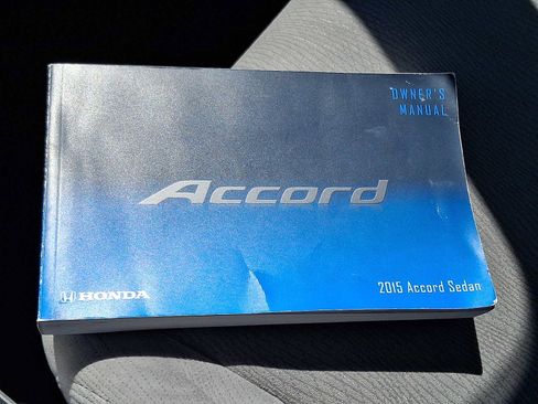 Used 2015 Honda Accord EX image 26