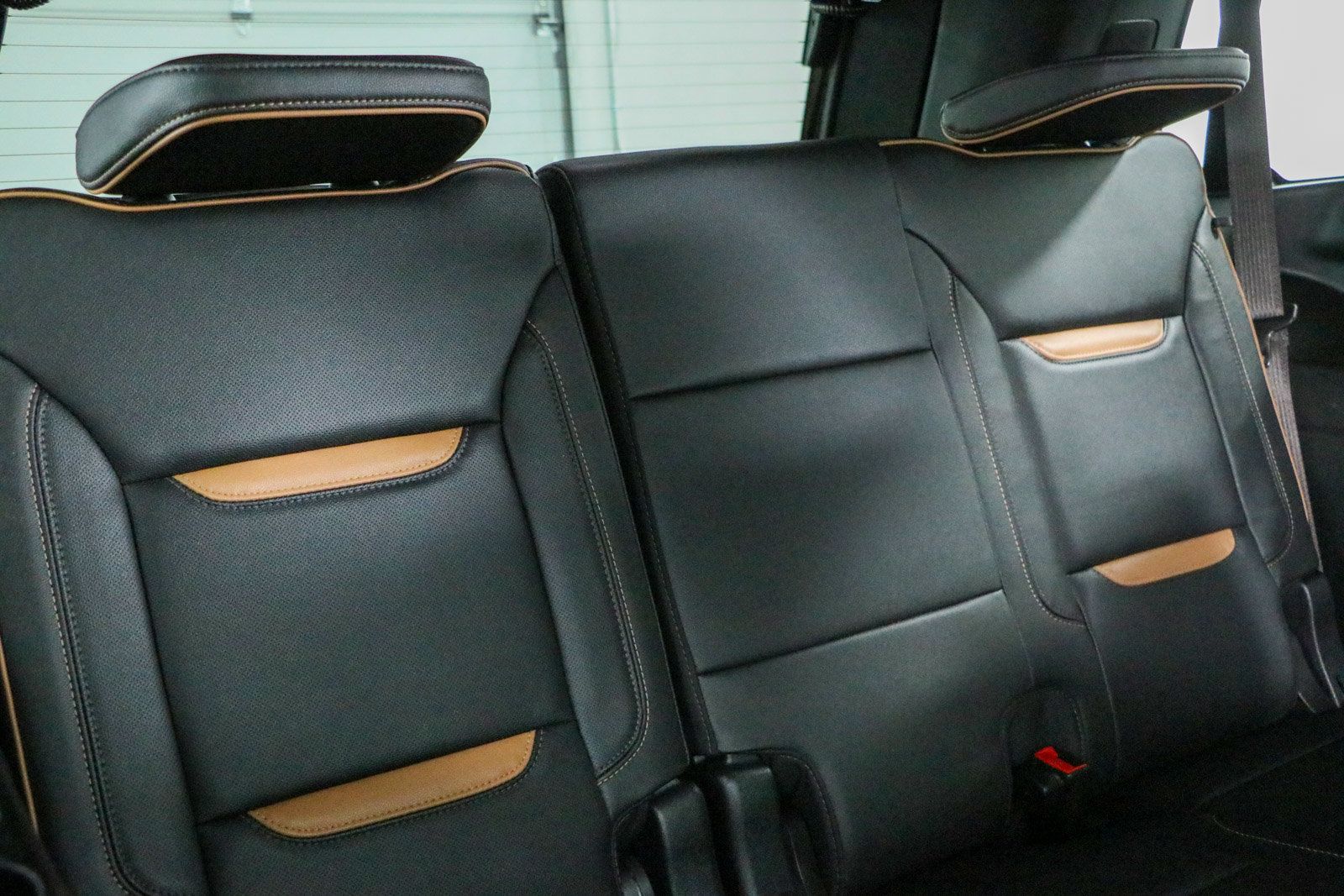 Used 2022 GMC Yukon AT4 AWD/4WD image 33