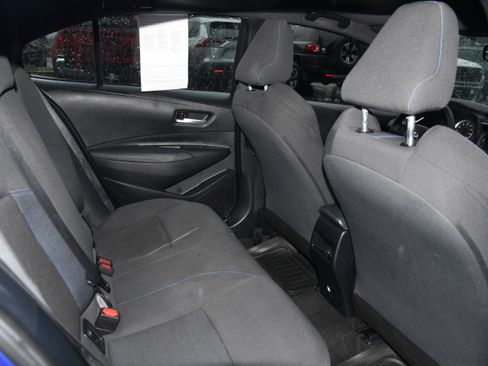 Used 2022 Toyota Corolla SE w/ SE Premium Package image 17