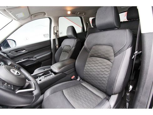 Used 2022 Nissan Pathfinder SV image 27