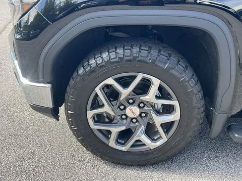 Used 2023 GMC Sierra 1500 SLT w/ SLT Premium Plus Package image 32