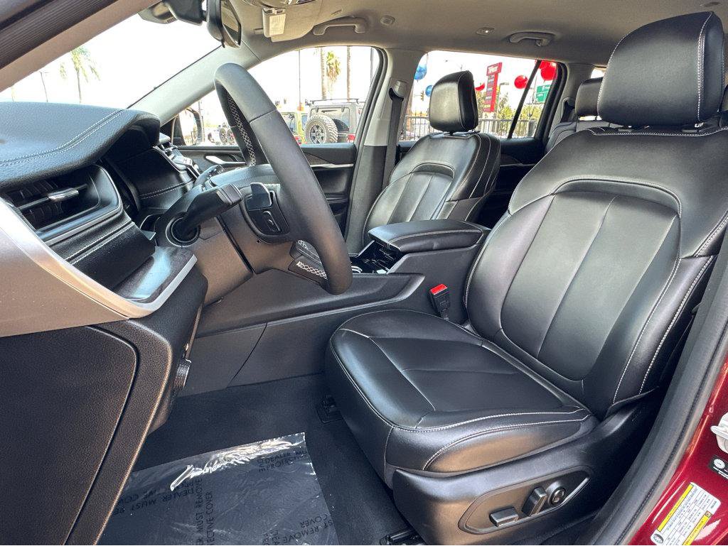 Used 2023 Jeep Grand Cherokee L Limited RWD image 8