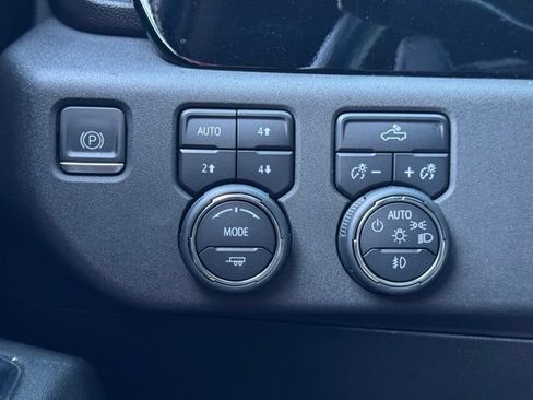 Used 2023 Chevrolet Silverado 1500 RST AWD/4WD image 31