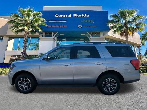 Used 2024 Ford Expedition XLT image 8