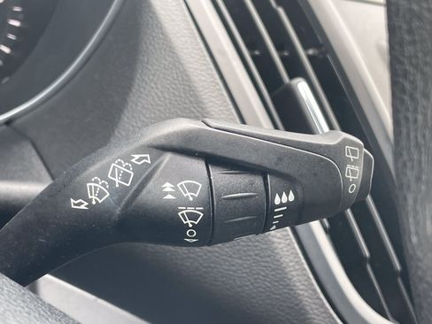 Used 2015 Ford Escape SE AWD/4WD image 18