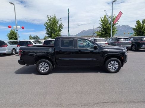 Used 2023 Nissan Frontier SV AWD/4WD image 2