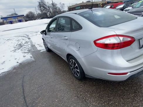 Used 2015 Ford Fiesta S image 8