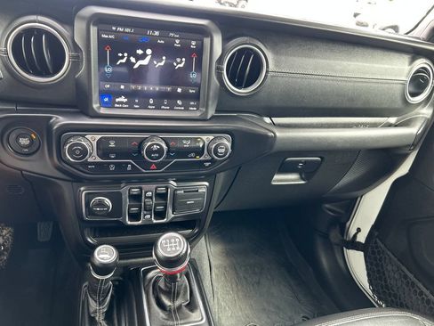 Used 2021 Jeep Gladiator Overland AWD/4WD image 20
