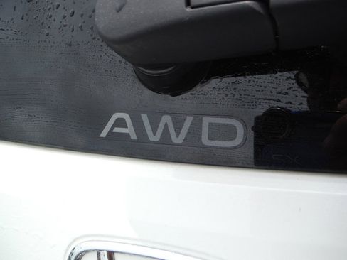 Used 2024 Honda HR-V Sport image 8