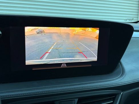 Used 2025 Buick Encore GX Preferred AWD/4WD image 22