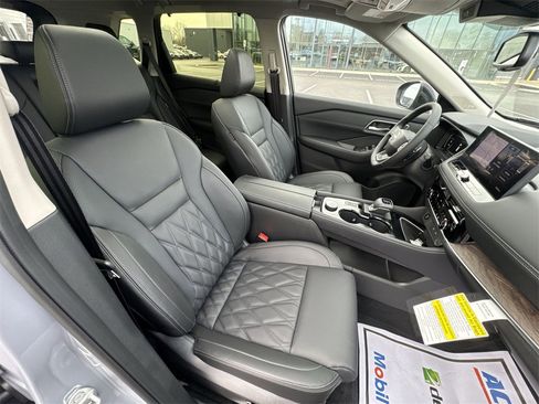 New 2026 Nissan Rogue Platinum image 25