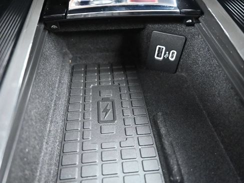 Used 2023 Lincoln Corsair Reserve w/ Equipment Group 201A AWD/4WD image 22