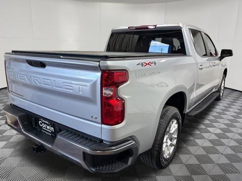 Used 2022 Chevrolet Silverado 1500 LT AWD/4WD image 7