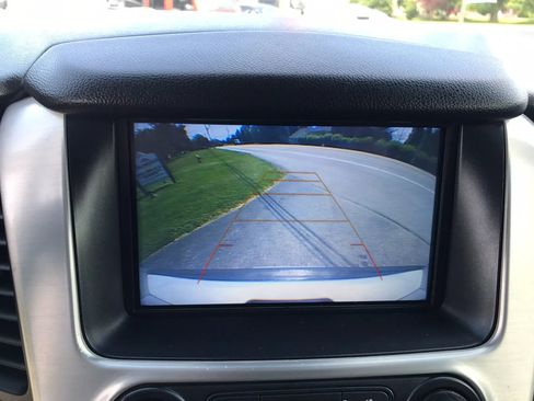 Used 2019 GMC Yukon XL SLE w/ SLE Value Package AWD/4WD image 25