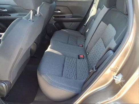 Used 2025 Nissan Kicks SV image 12