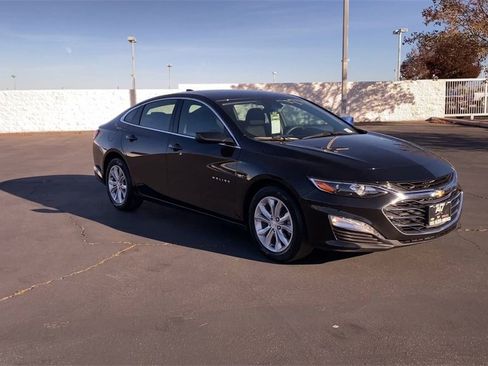 Used 2023 Chevrolet Malibu LT w/ Driver Confidence Package image 2
