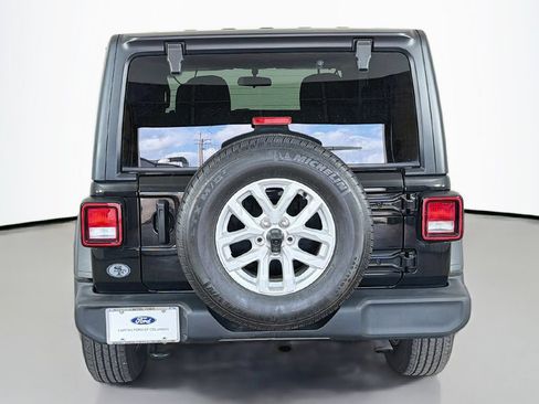 Used 2023 Jeep Wrangler Sport AWD/4WD image 11