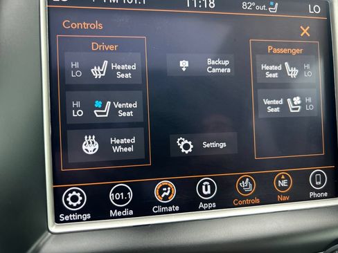 Used 2018 Jeep Grand Cherokee Summit AWD/4WD image 33