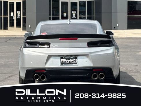 Used 2018 Chevrolet Camaro SS RWD image 5