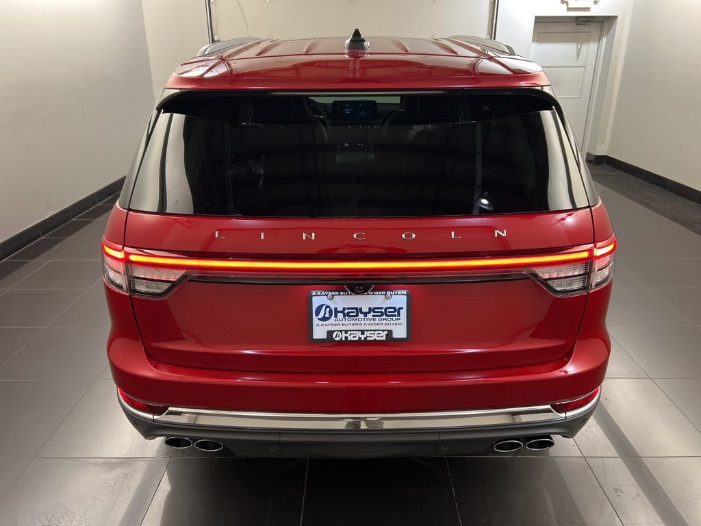 Used 2026 Lincoln Aviator Reserve AWD/4WD image 5