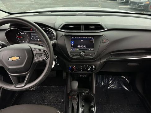 Used 2022 Chevrolet TrailBlazer LS image 16