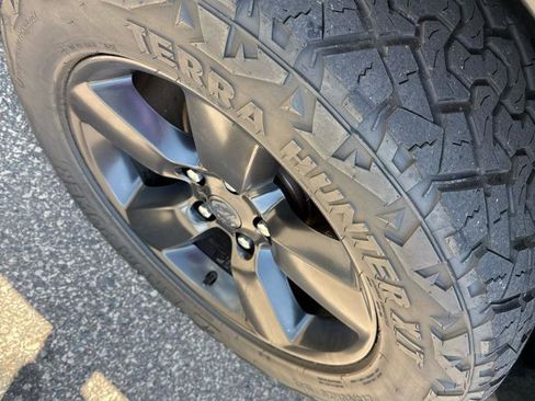 Used 2018 RAM 1500 Big Horn AWD/4WD image 9