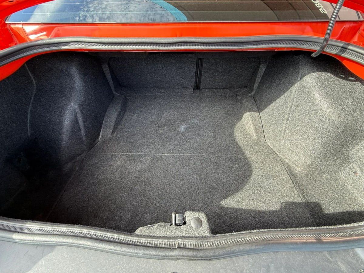 Used 2016 Dodge Challenger R/T Scat Pack w/ Leather Interior Group RWD image 31
