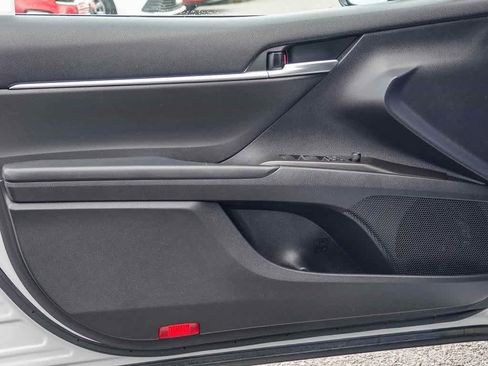 Used 2023 Toyota Camry SE image 17