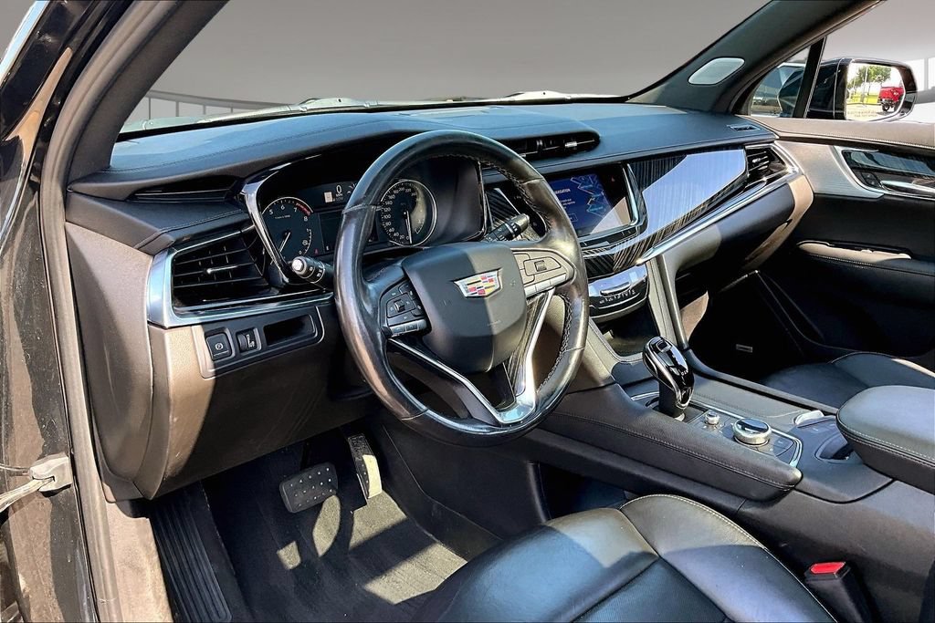 Used 2023 Cadillac XT6 Premium Luxury AWD/4WD image 13