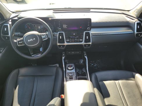 Used 2022 Kia Sorento SX w/ Panoramic Sunroof Package AWD/4WD image 10