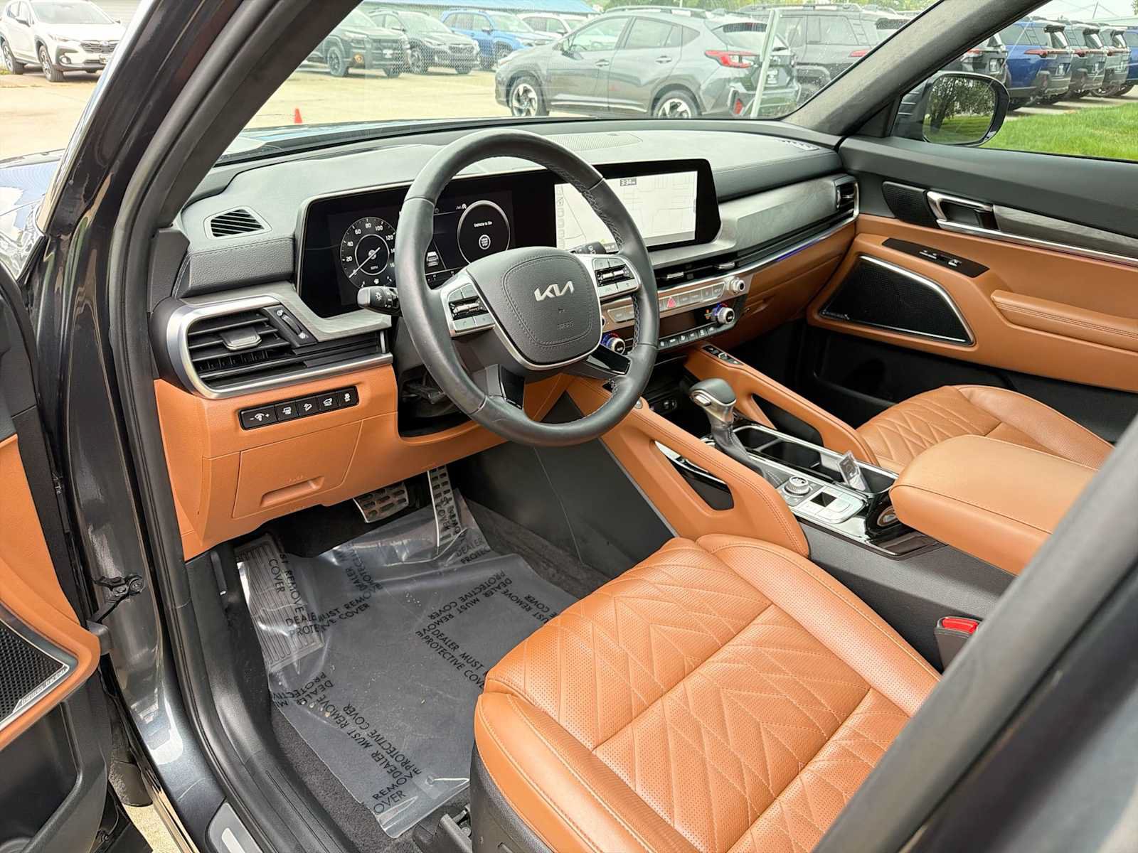Used 2024 Kia Telluride SX Prestige X-Pro AWD/4WD image 2