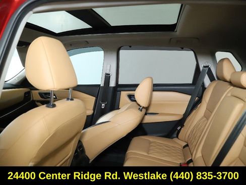 Used 2021 Nissan Rogue Platinum image 15