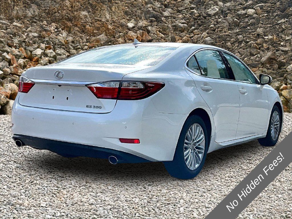 Used 2014 Lexus ES 350 w/ Luxury Package FWD image 2