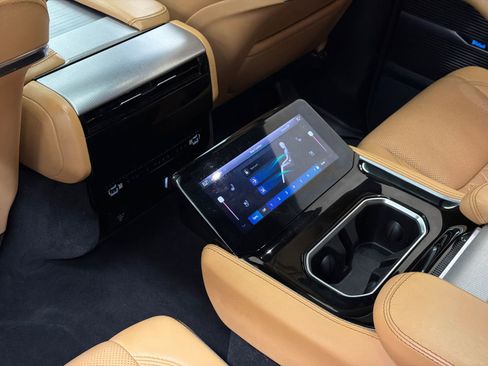 Used 2023 Jeep Grand Wagoneer Series III image 19