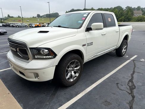 Used 2018 RAM 1500 Limited AWD/4WD image 2