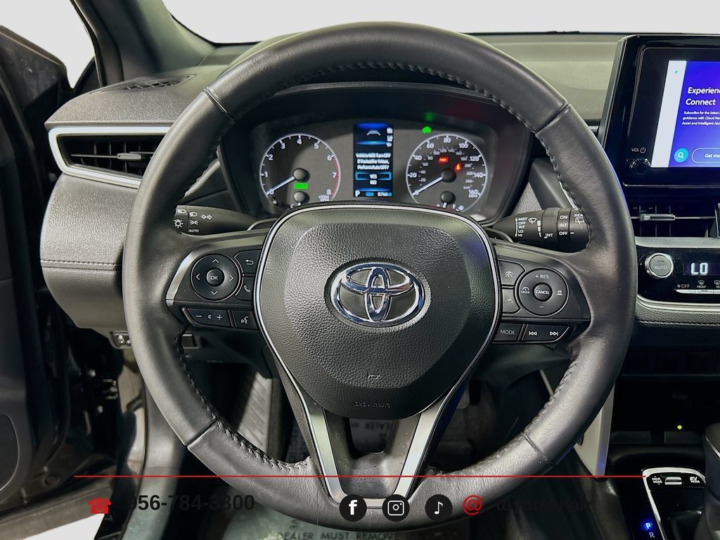 Used 2024 Toyota Corolla Cross AWD Hybrid w/ Moonroof Package image 10