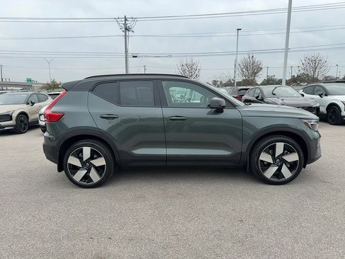 New 2026 Volvo EX40 Plus w/ Climate Package image 7