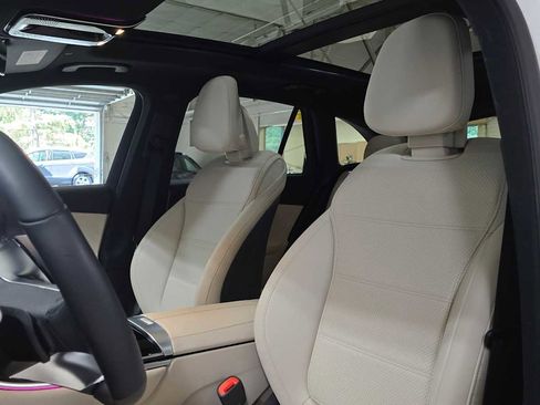 Used 2026 Mercedes-Benz GLC 300 4MATIC image 21