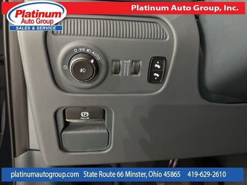Used 2023 Jeep Grand Wagoneer L Series III w/ Rear Seat Video Group 1 AWD/4WD image 15