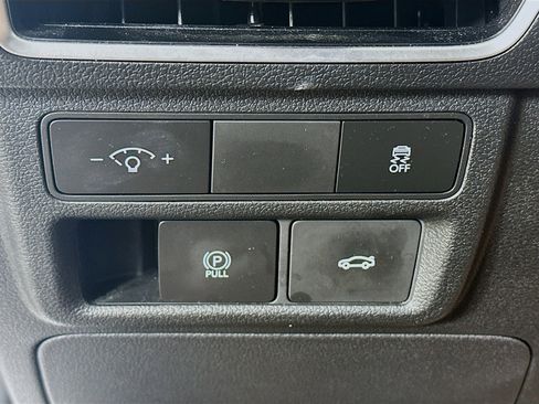 Used 2025 Hyundai Sonata SEL FWD image 17