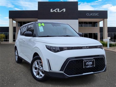 Certified 2024 Kia Soul S image 1
