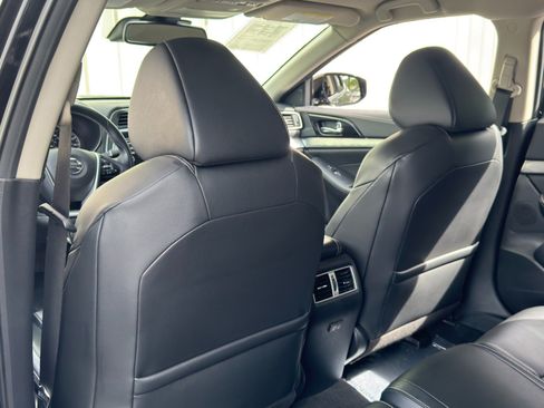 Used 2022 Nissan Maxima SV w/ Floor Mat Group FWD image 31