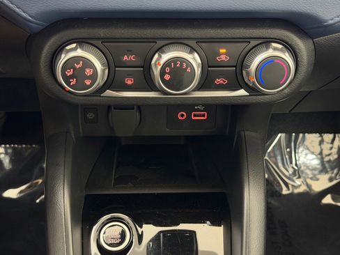Used 2025 Nissan Versa SV FWD image 19