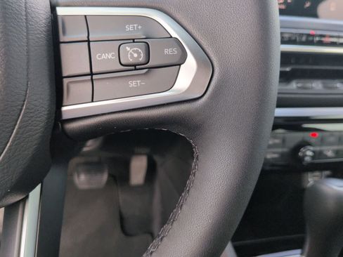 New 2026 Jeep Compass Latitude image 23