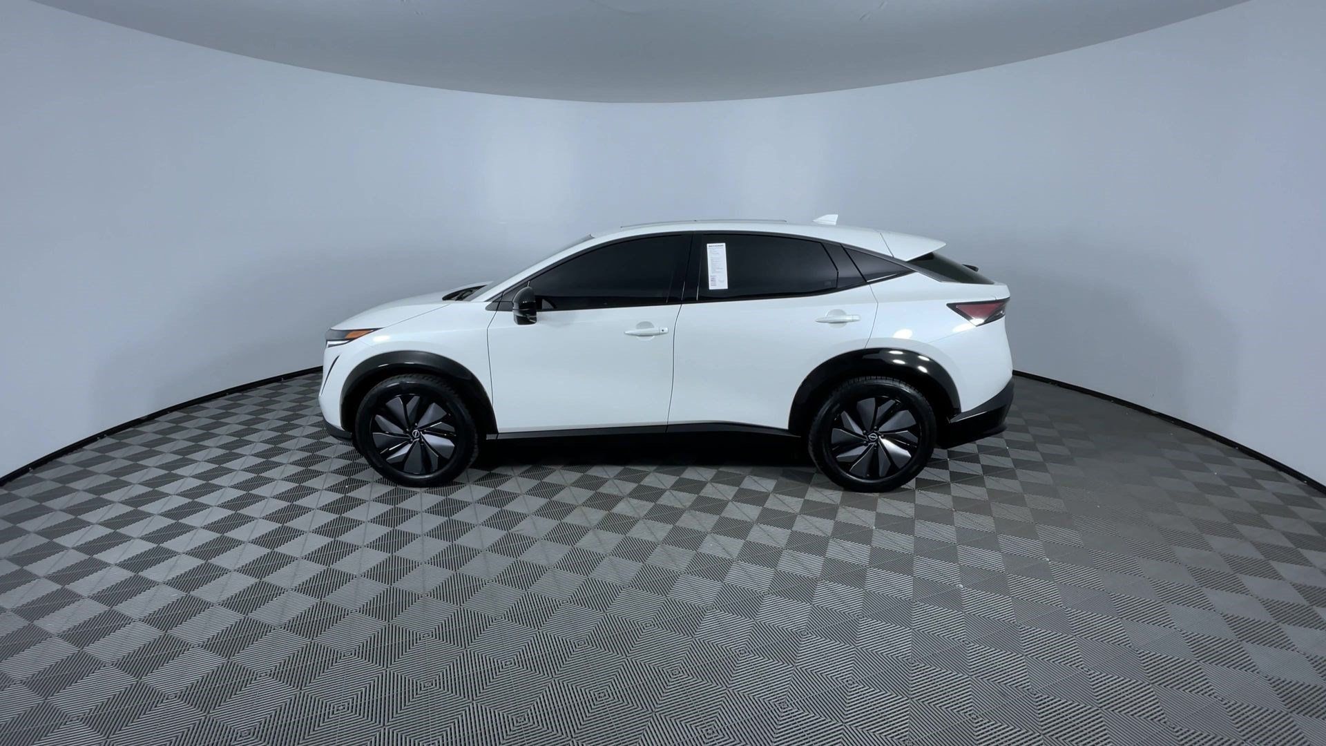 Certified 2024 Nissan Ariya AWD image 6