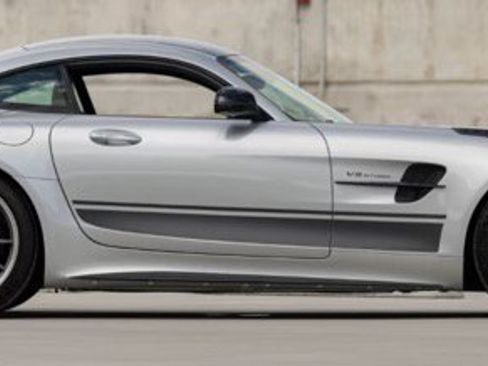 Used 2020 Mercedes-Benz AMG GT R image 8