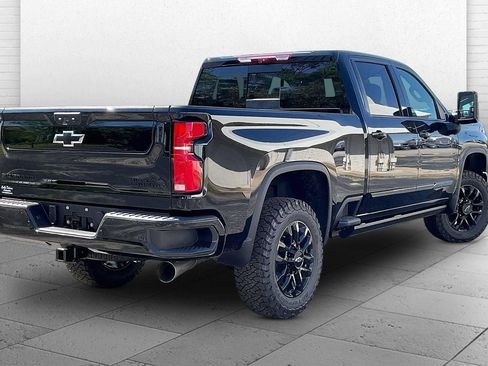 New 2026 Chevrolet Silverado 2500 High Country w/ High Country Premium Package AWD/4WD image 15