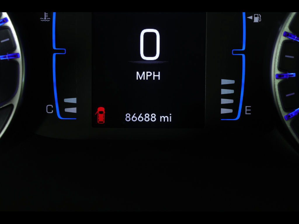 Used 2017 Chrysler Pacifica Touring-L w/ Tire & Wheel Group FWD image 21