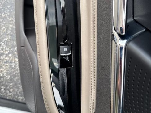 Used 2023 Lincoln Corsair FWD image 22