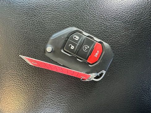 Used 2021 Jeep Gladiator Mojave AWD/4WD image 9